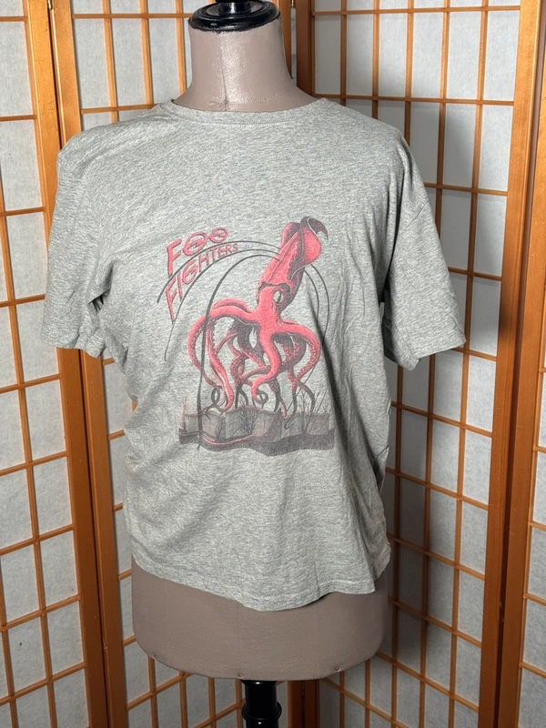 Foo Fighters t-shirt